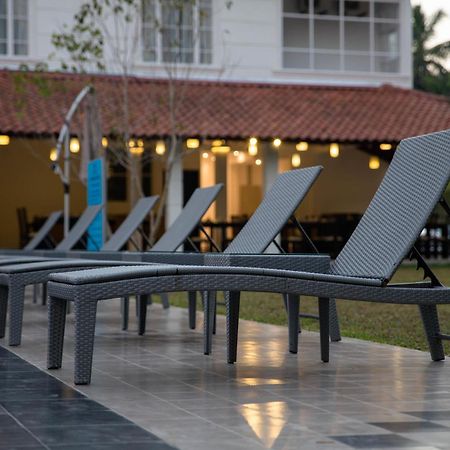 The Covanro Airport Hotel - Katunayake Gampaha Zewnętrze zdjęcie